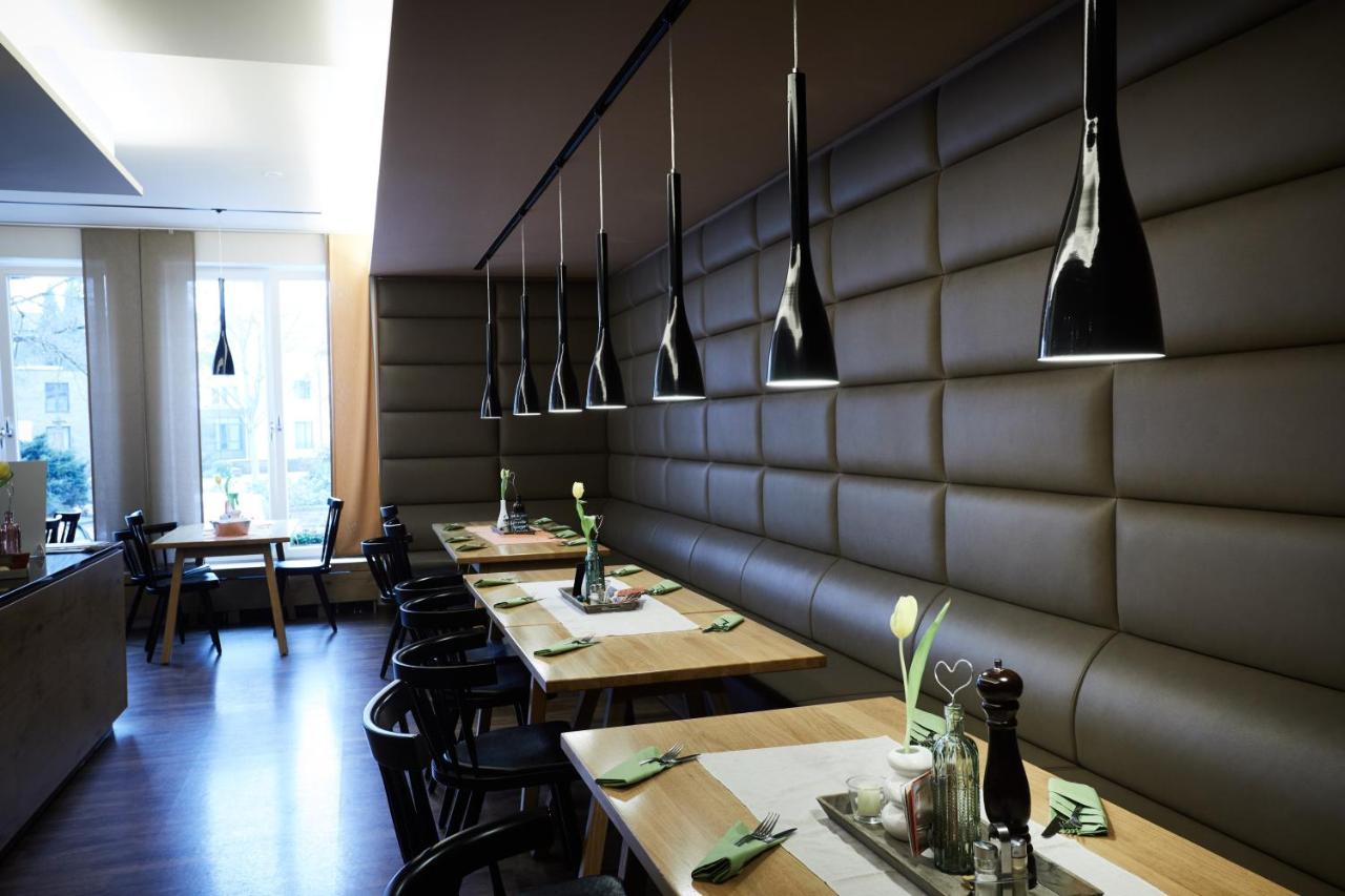 Hotel Goll Pforzheim-Niefern Екстериор снимка
