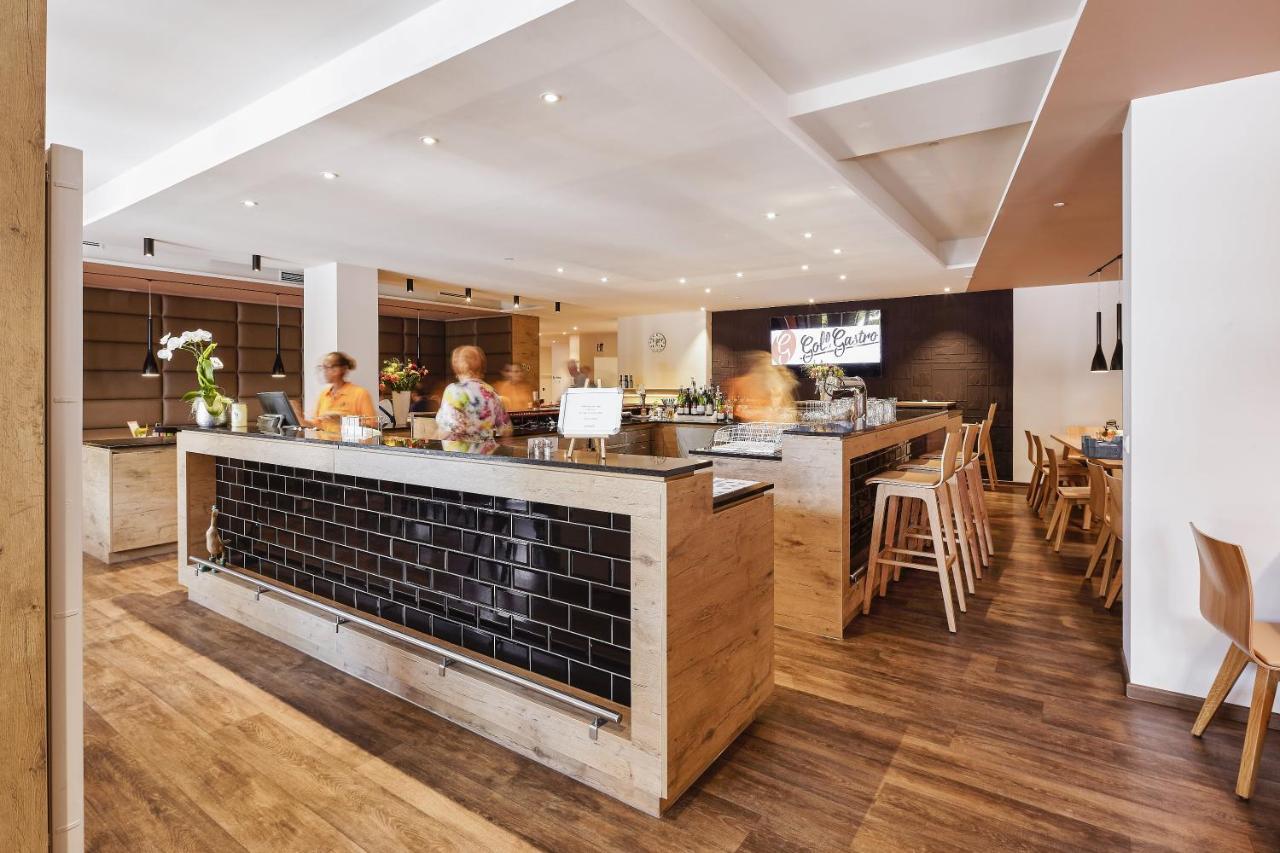 Hotel Goll Pforzheim-Niefern Стая снимка