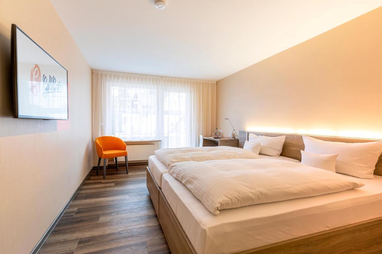 Hotel Goll Pforzheim-Niefern Екстериор снимка